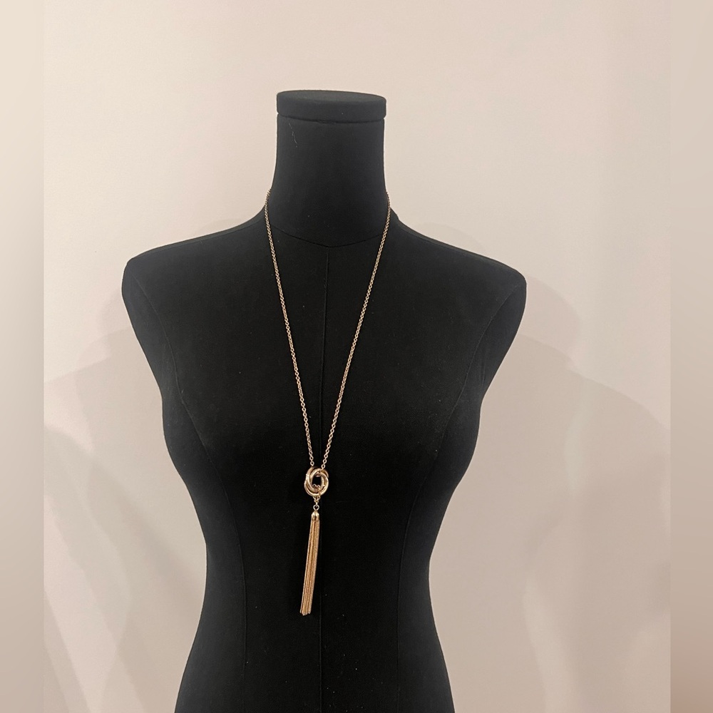 Banana Republic Tassel necklace
